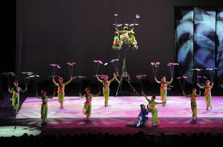 Splendid Circus at Beiteddine Festival